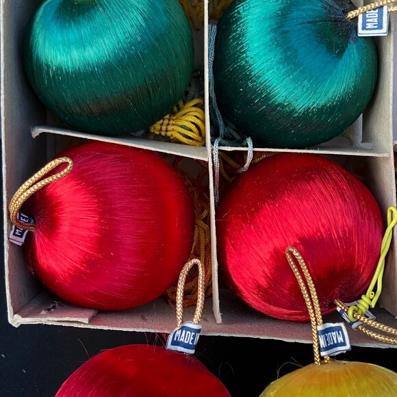 Vintage Japan Satin 1 3/4" Ornaments with Tassel -1 dozen boxed - Picture 4 of 13